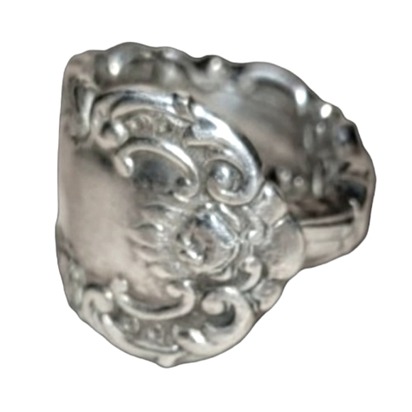 Beautiful Victorian Hand Forged Size 5 Spoon Ring - Picture 8 of 8